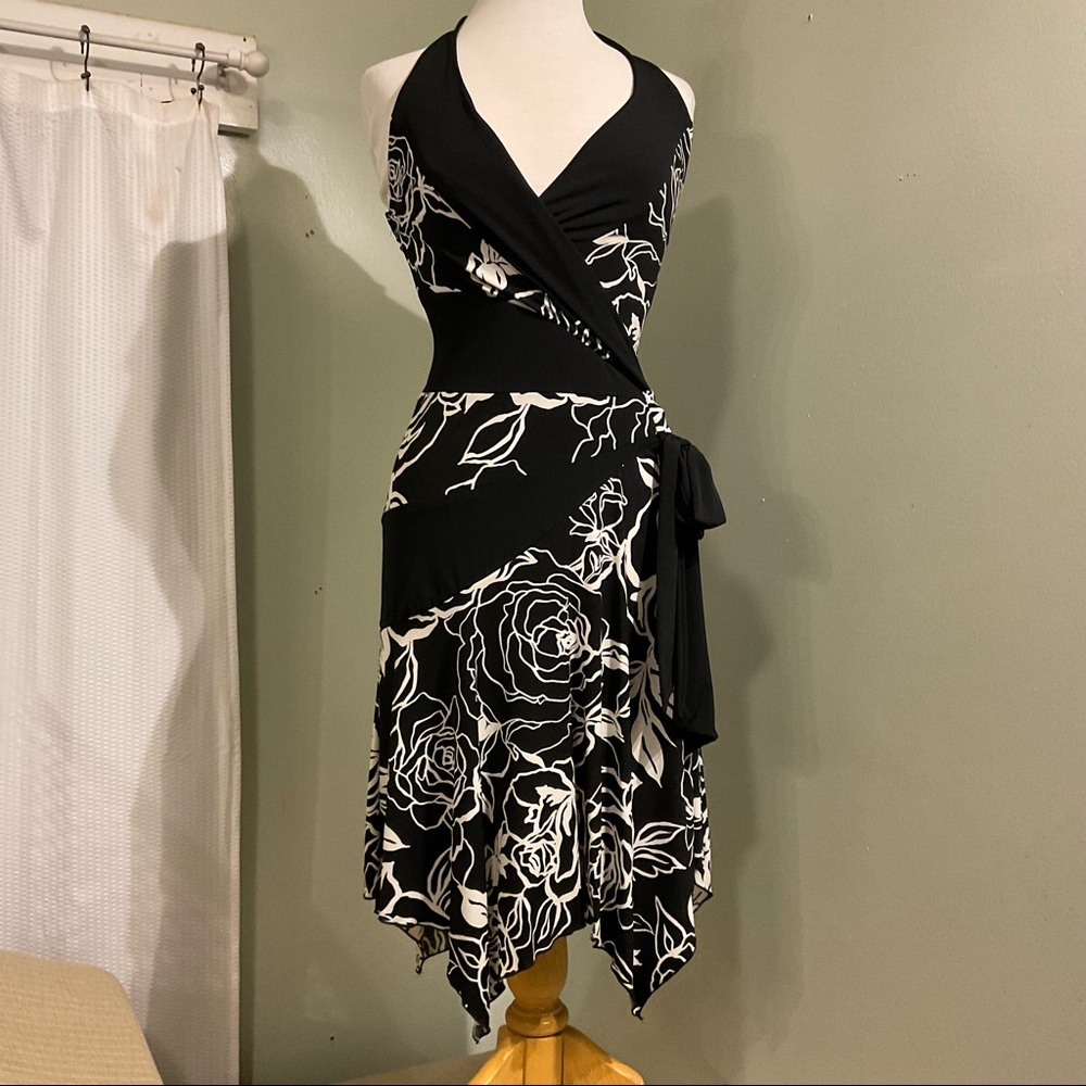 Speechless Dress - Complete Stretch Dress - Size - Small 4-6